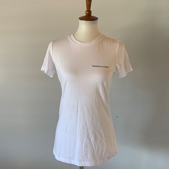 barefoot luxury Tops - [Barefoot Luxury] White Short Sleeve Shirt - Size Medium